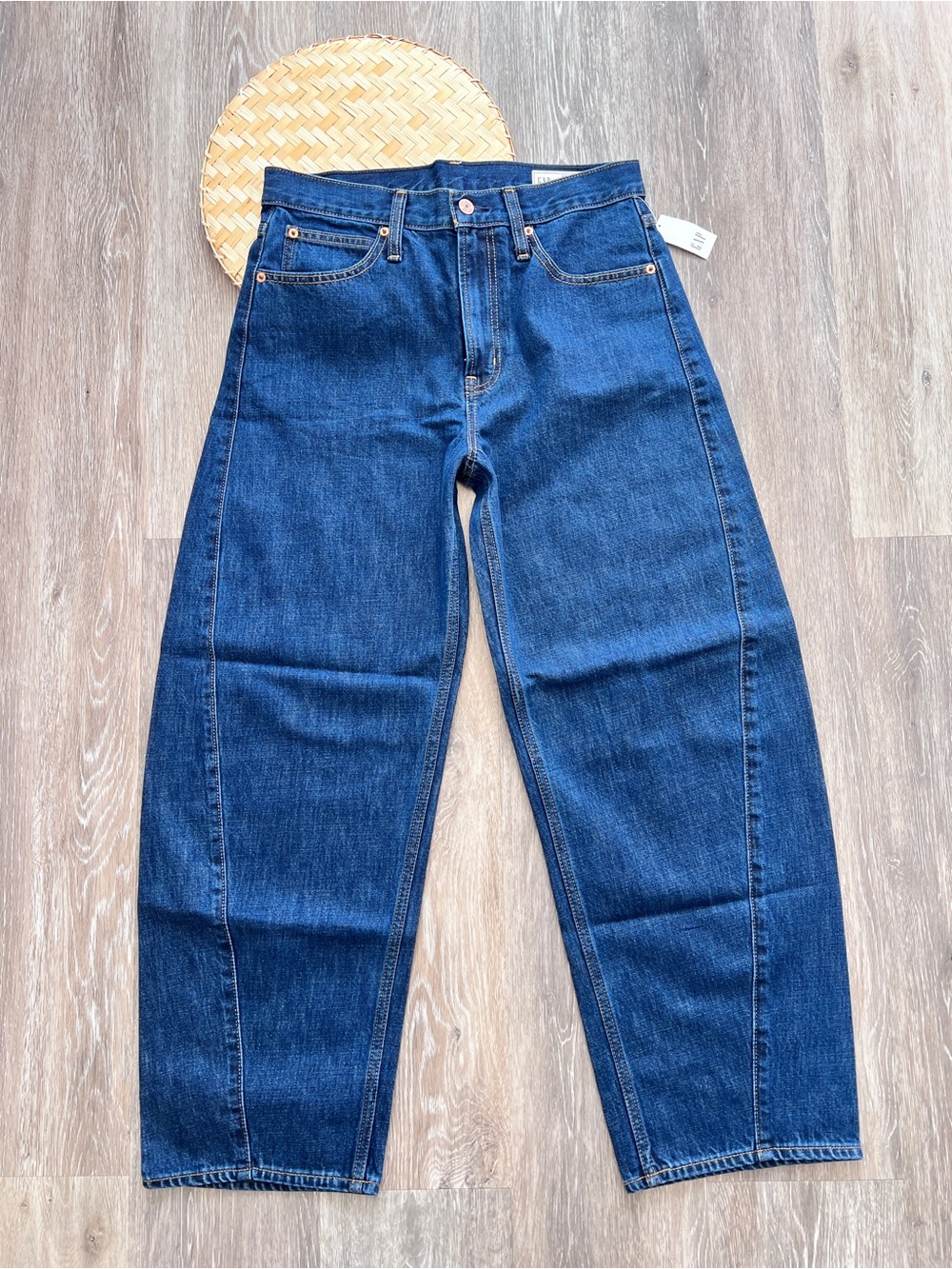 NWT gap barrel high rise jeans dark wash